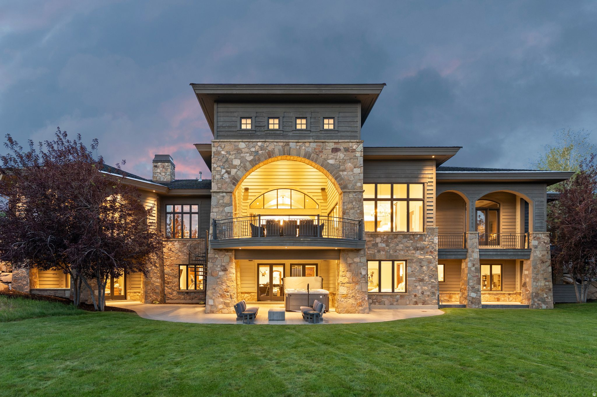 7501 N PROMONTORY RANCH RD