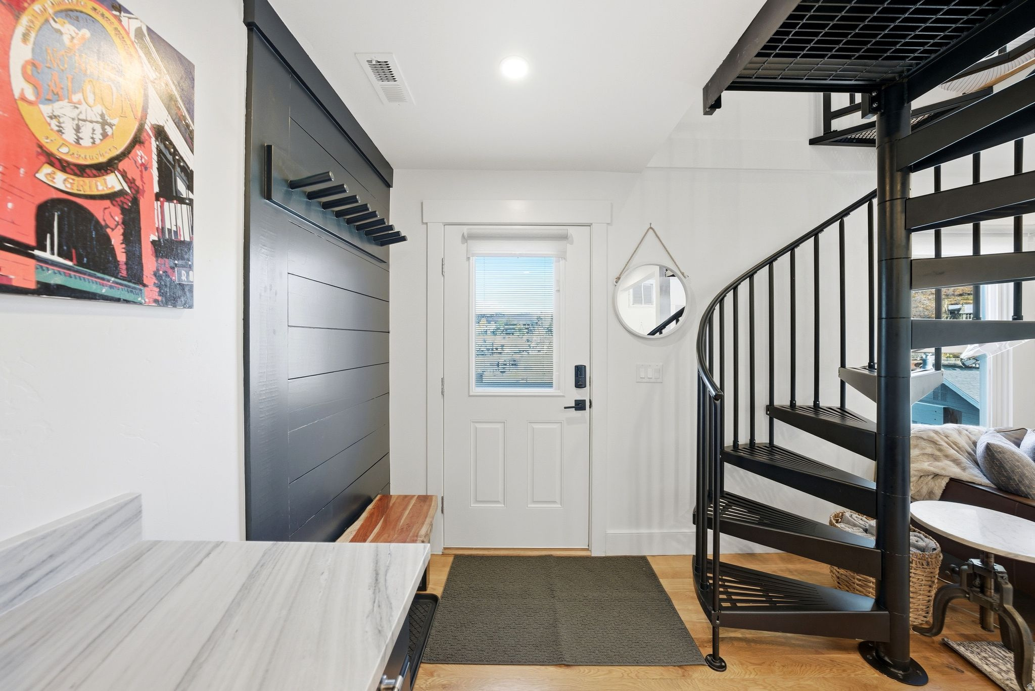 244 WOODSIDE AVE #5