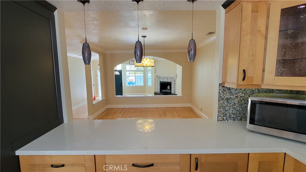 211 S Lucia Avenue 2