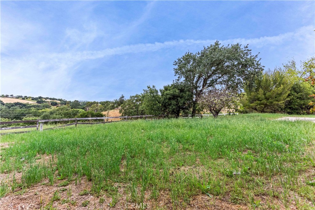 2915 Deer Trail Place