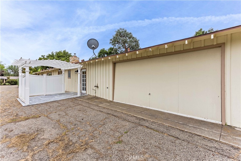 2915 Deer Trail Place