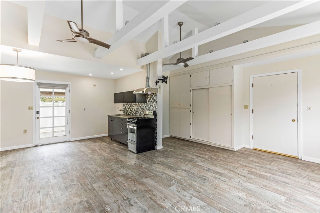 2915 Deer Trail Place