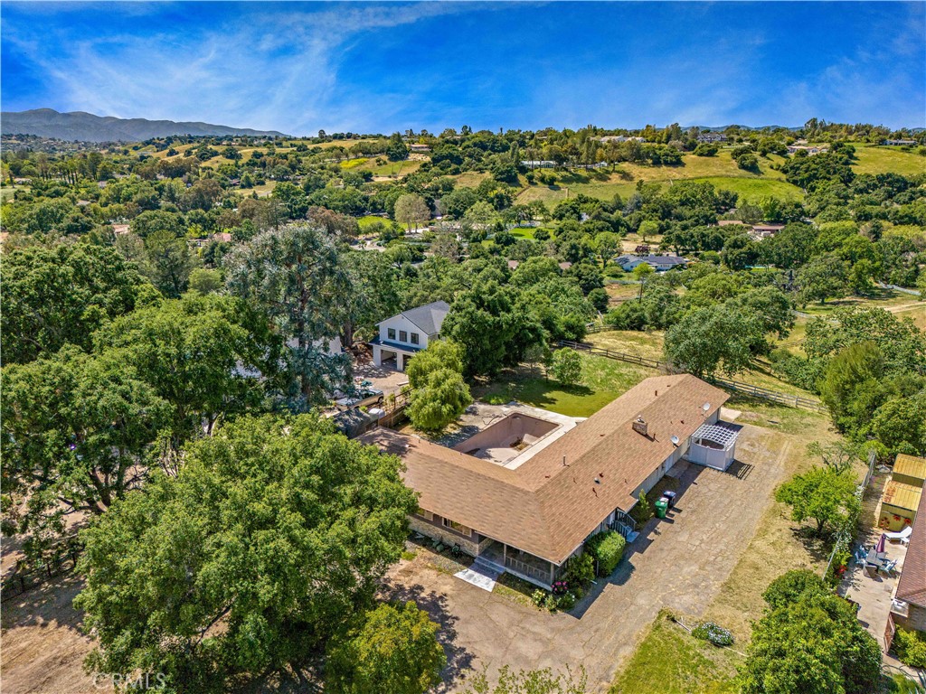 2915 Deer Trail Place