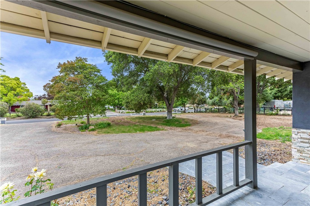 2915 Deer Trail Place