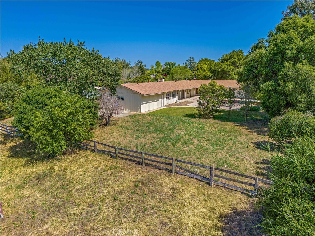 2915 Deer Trail Place