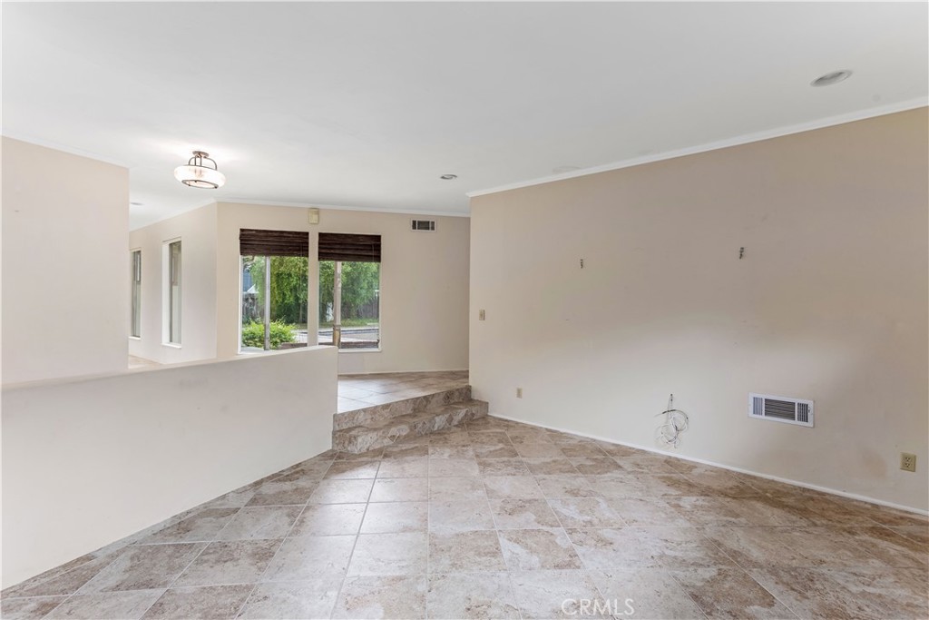 2915 Deer Trail Place