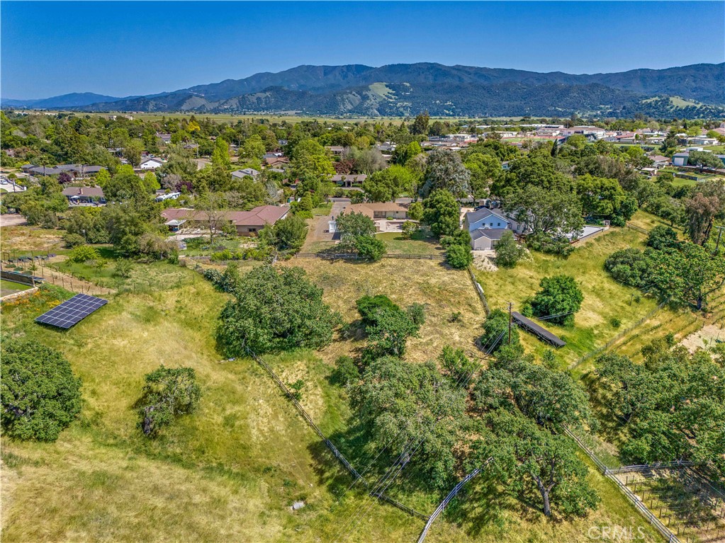 2915 Deer Trail Place