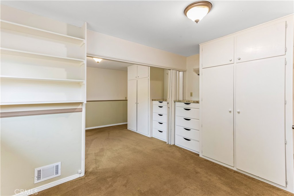 2915 Deer Trail Place