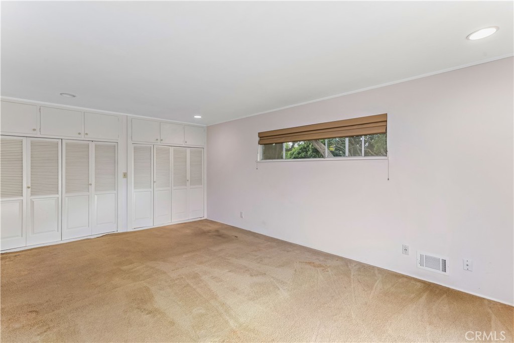 2915 Deer Trail Place