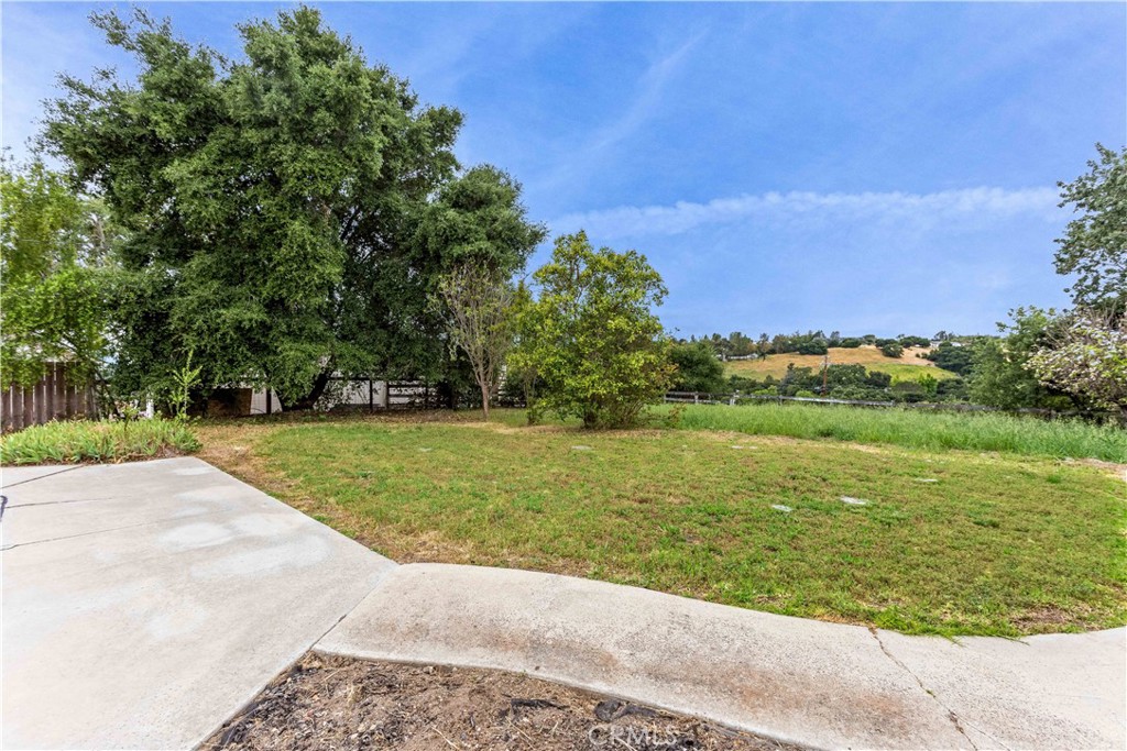 2915 Deer Trail Place