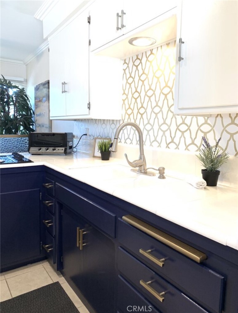 211 E California Avenue C9