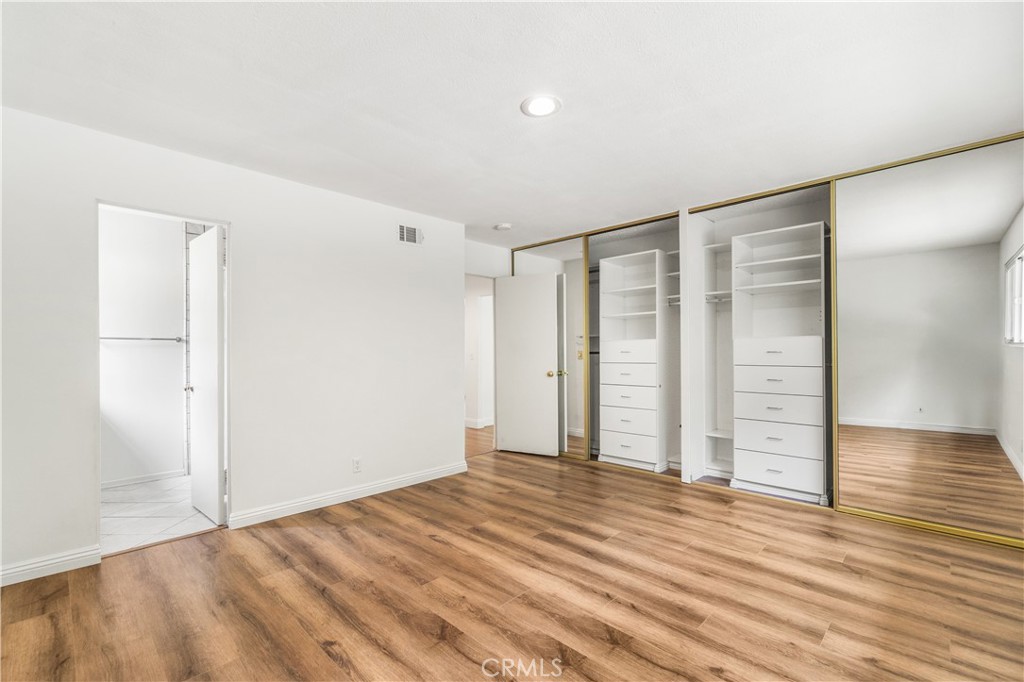 26717 Shadow Wood