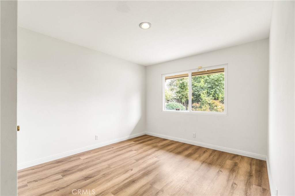 26717 Shadow Wood