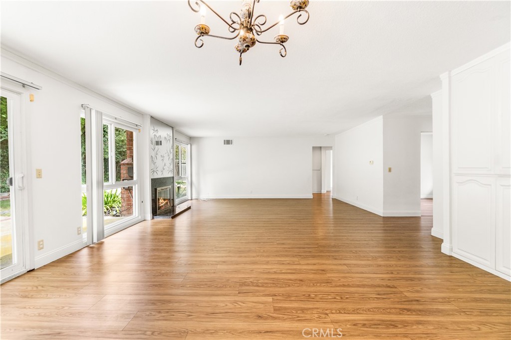 26717 Shadow Wood
