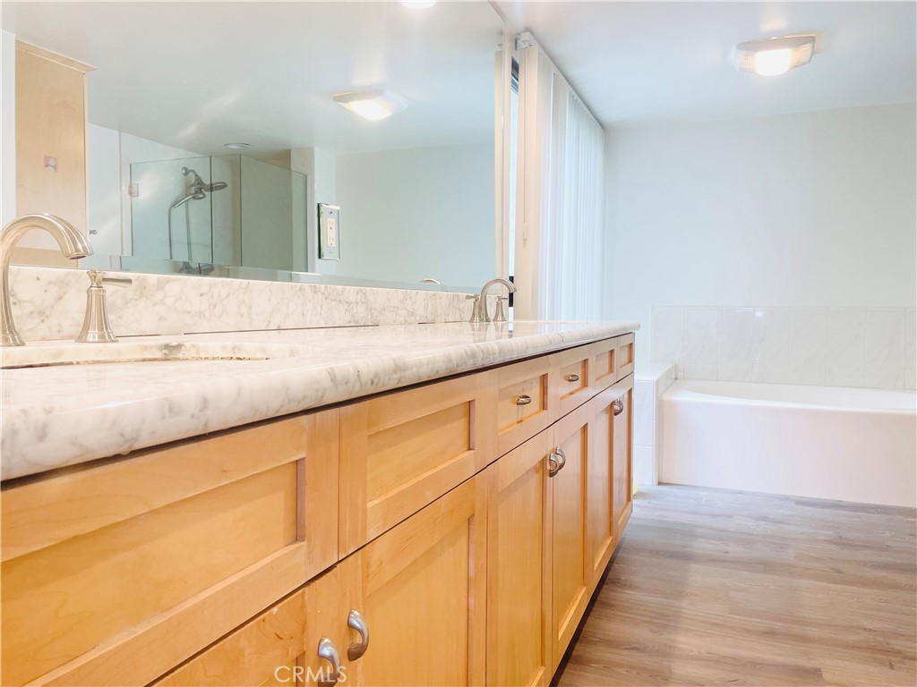 2801 Palos Verdes Drive W