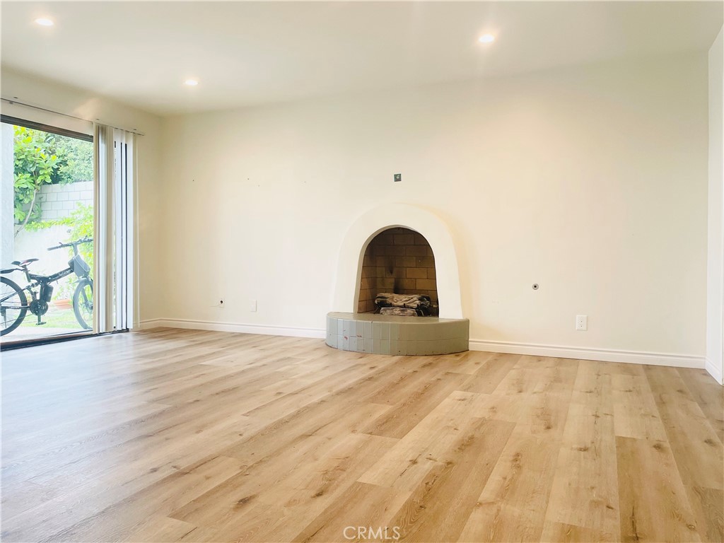 2801 Palos Verdes Drive W