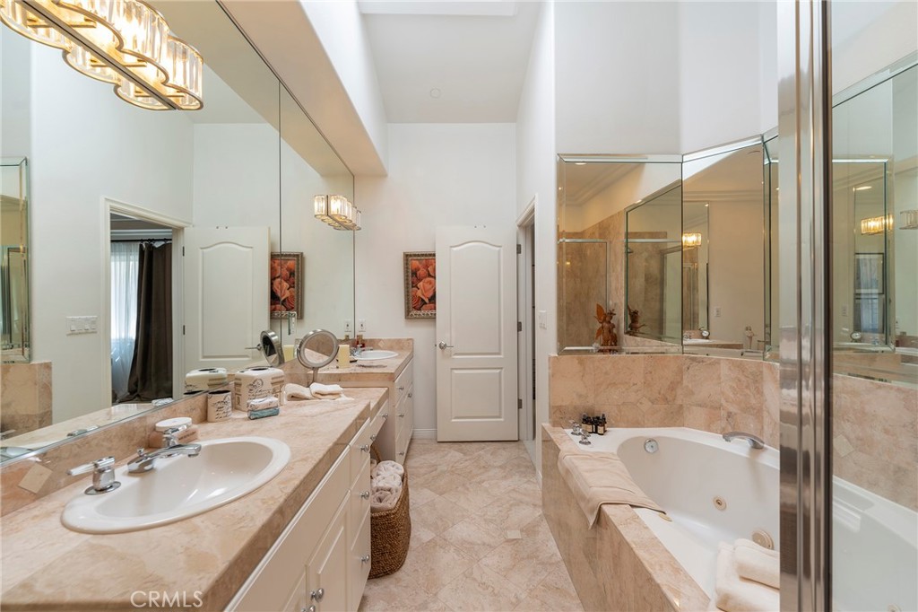 1206 S Catalina Avenue A