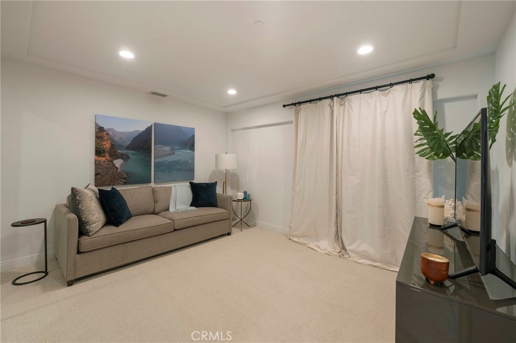 1206 S Catalina Avenue A