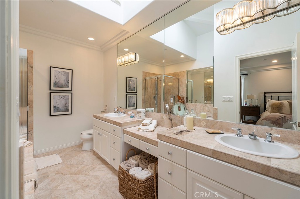 1206 S Catalina Avenue A