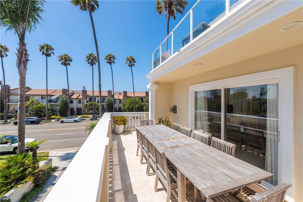 1206 S Catalina Avenue A