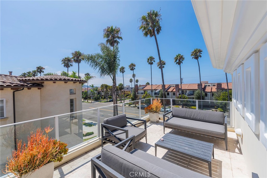 1206 S Catalina Avenue A