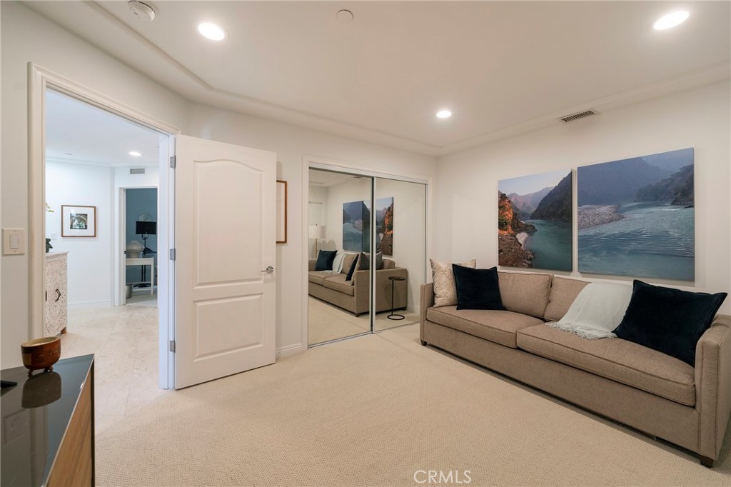 1206 S Catalina Avenue A