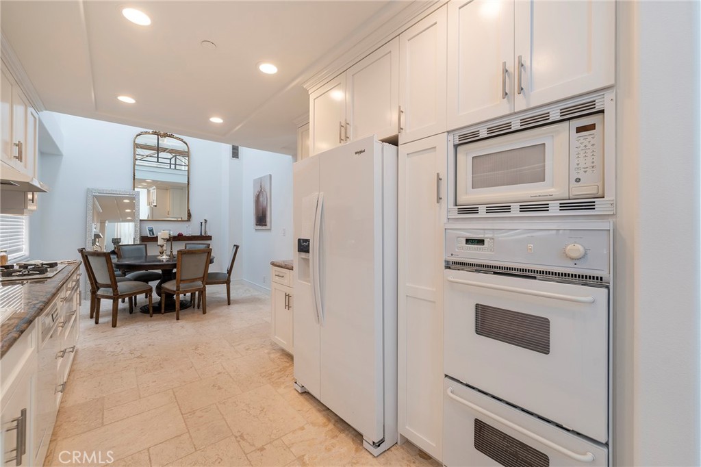 1206 S Catalina Avenue A