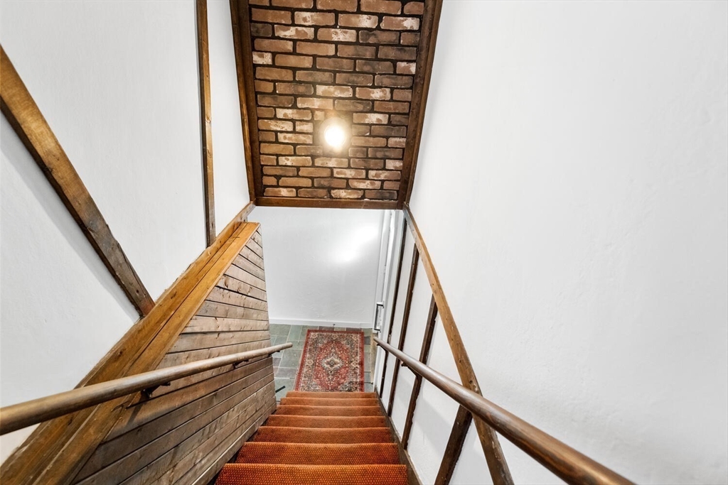 27 Stone Place