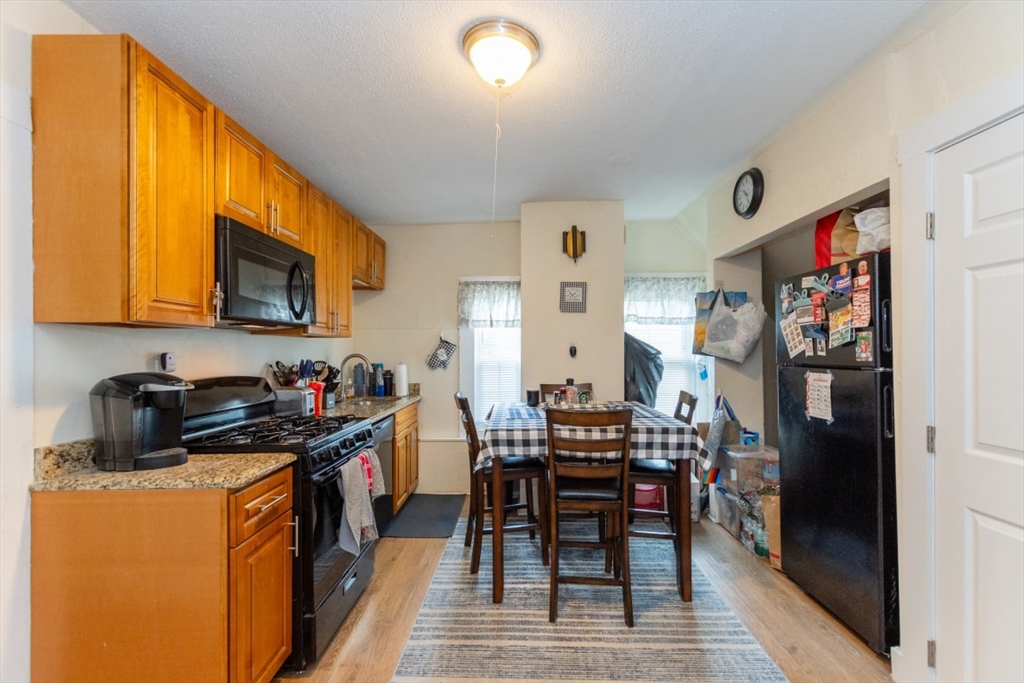 30 Cedar