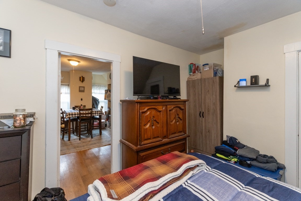 30 Cedar