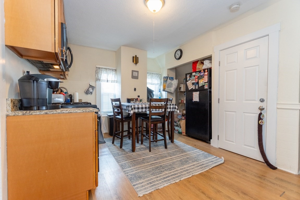 30 Cedar
