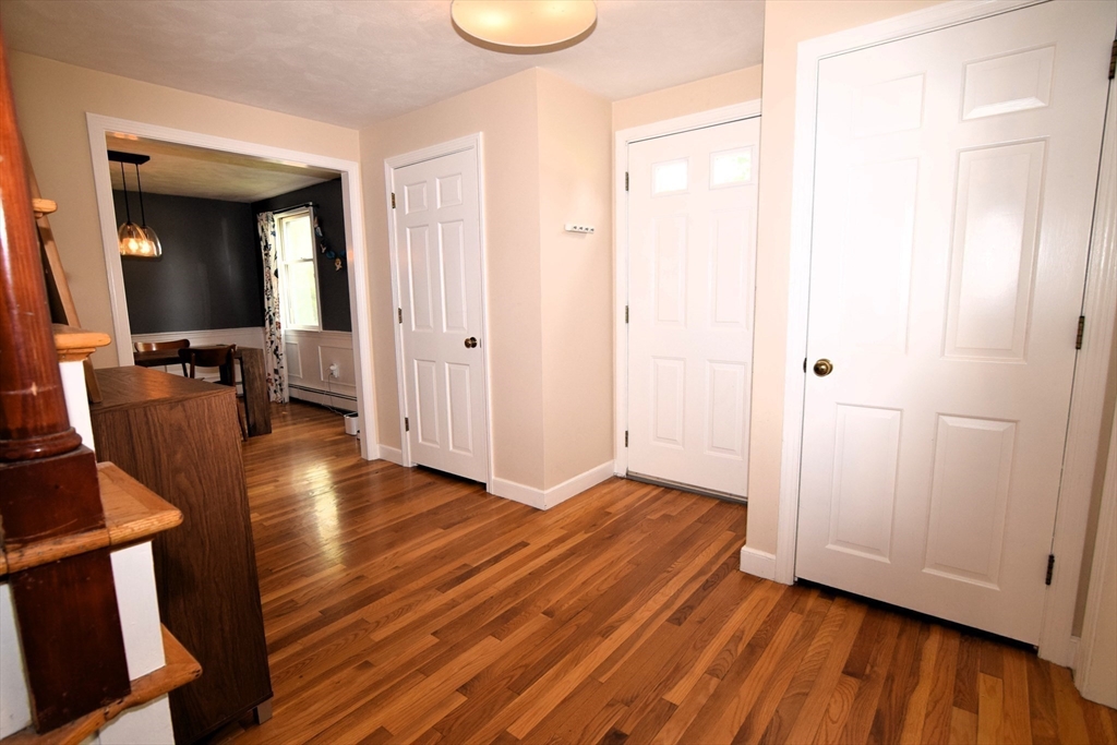 24 Mill Pond Ln