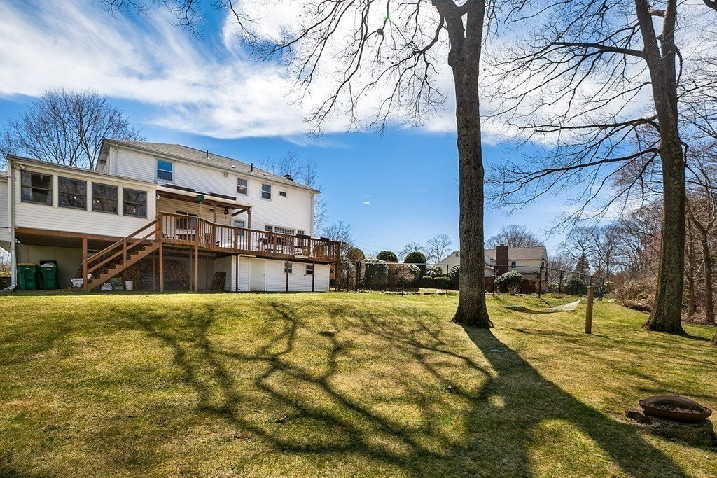 24 Mill Pond Ln