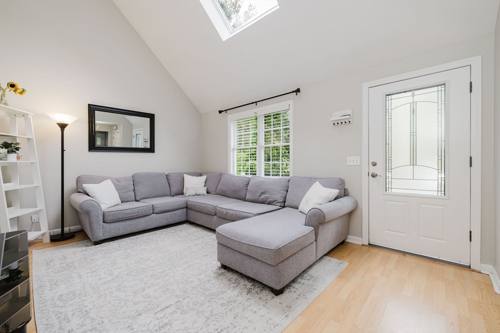 225 Princess Kate Cir