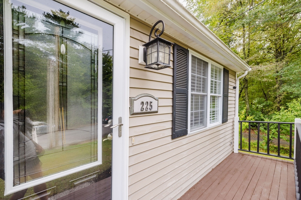 225 Princess Kate Cir