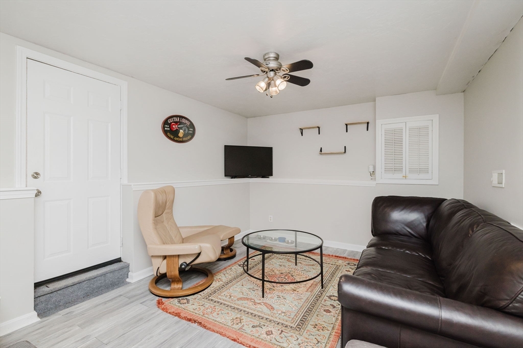 225 Princess Kate Cir