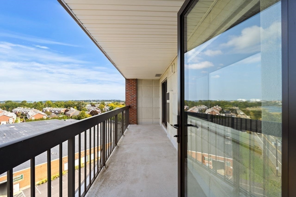 90 Quincy Shore Dr Unit: 701