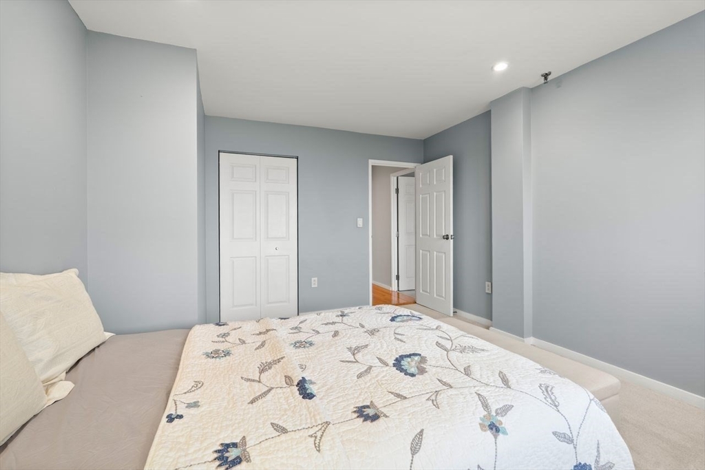 90 Quincy Shore Dr Unit: 701