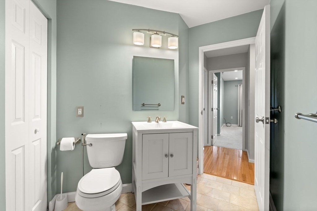 90 Quincy Shore Dr Unit: 701