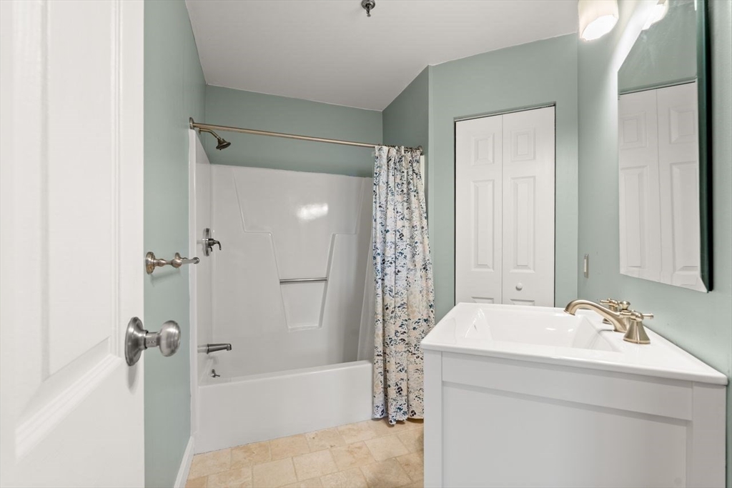 90 Quincy Shore Dr Unit: 701