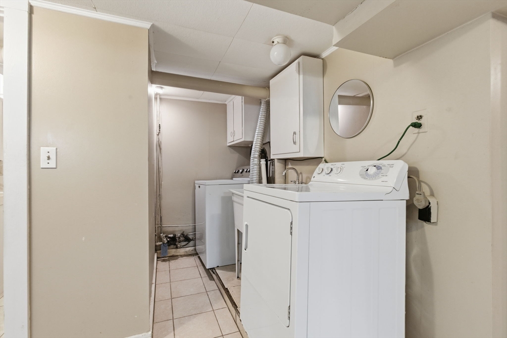 8 Plain St