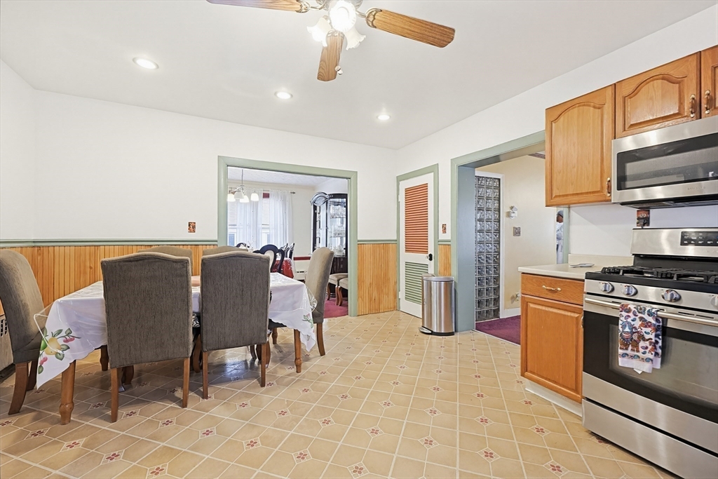 44 Tennis Rd