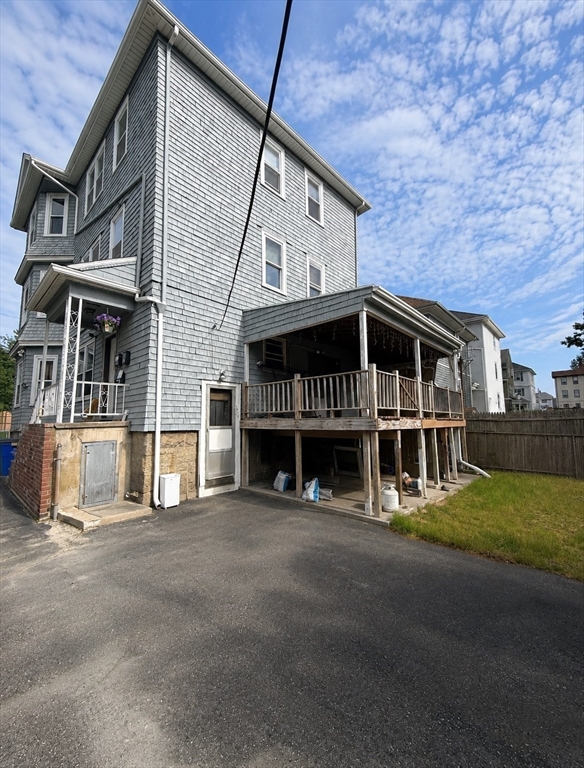 37 Shawmut St