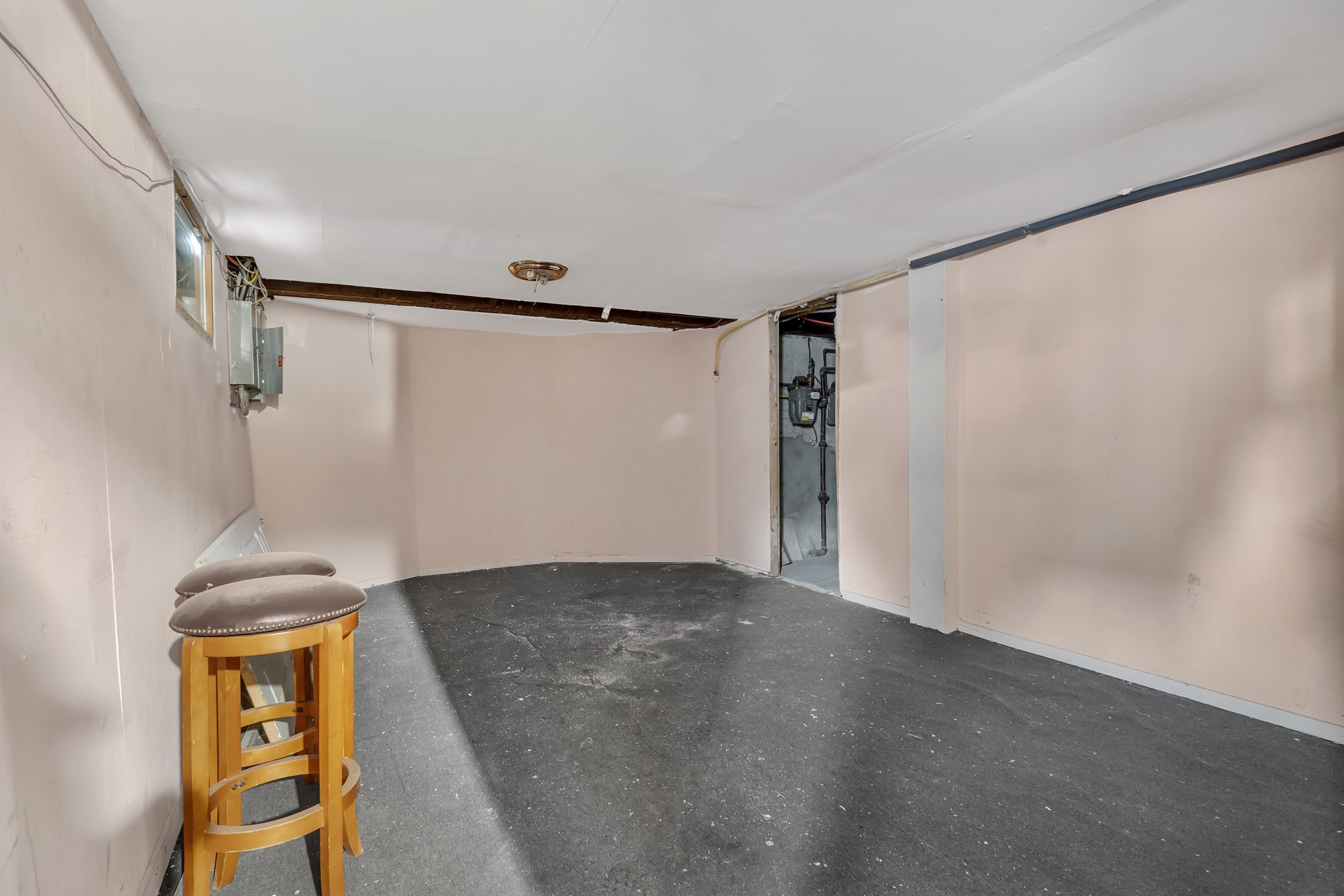 38 Mitchell St