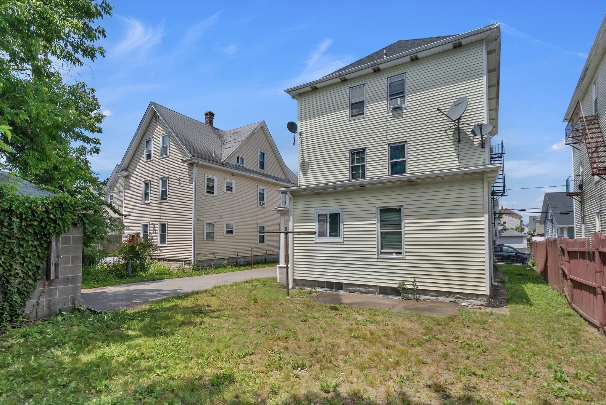 95 John St