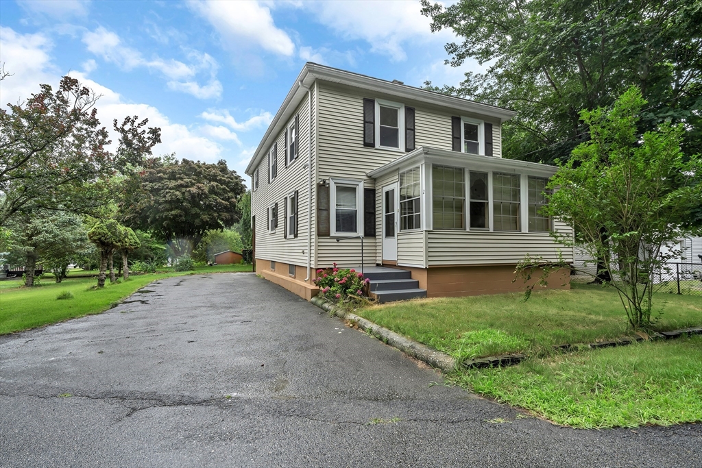 2 Clarendon St