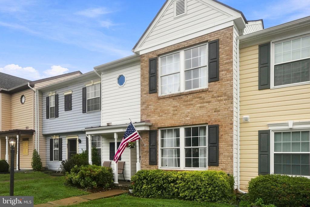 633 BRIDLEWOOD DRIVE