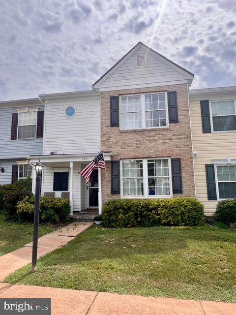 633 BRIDLEWOOD DRIVE