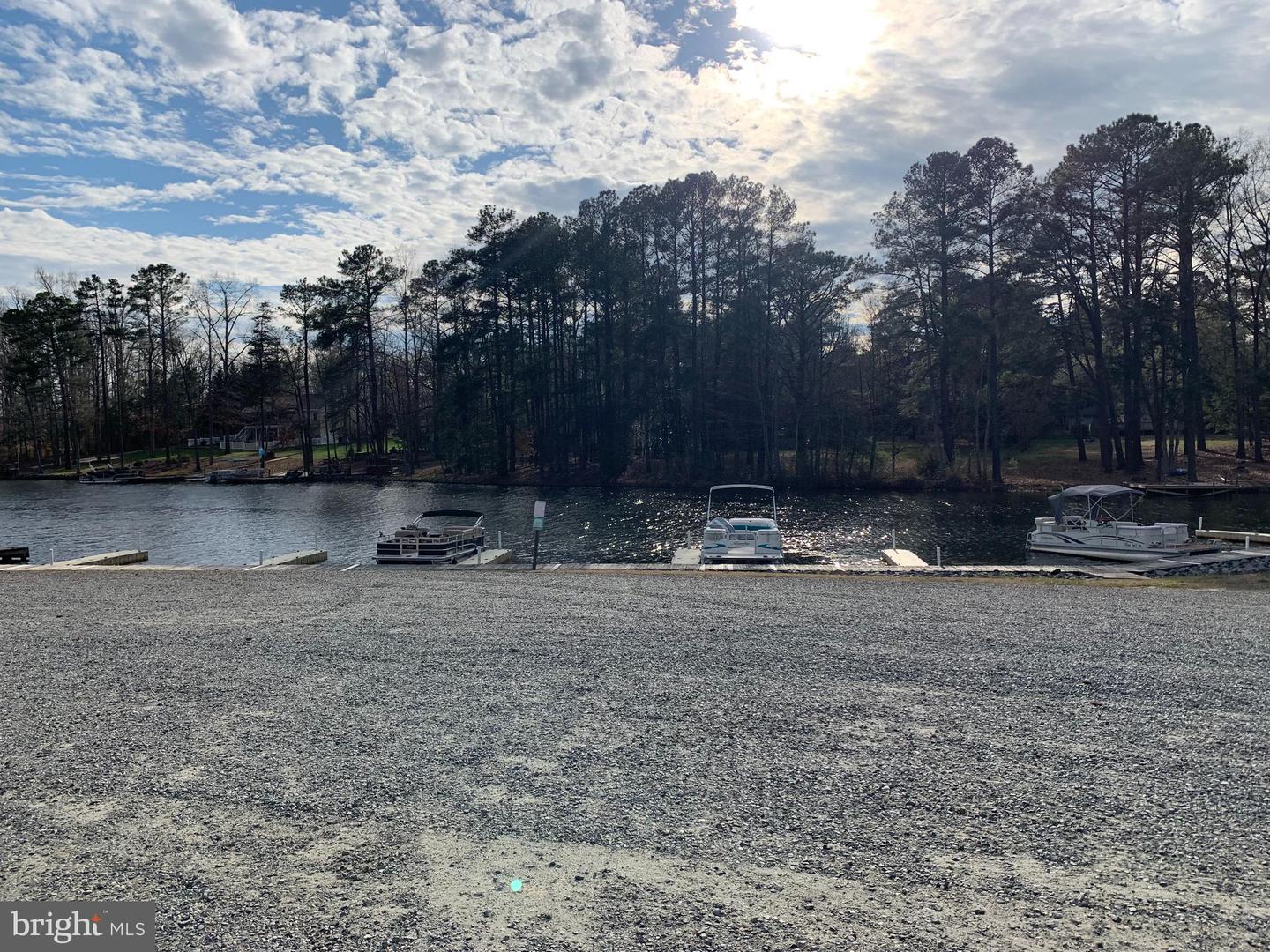 701 Lake Caroline Dr