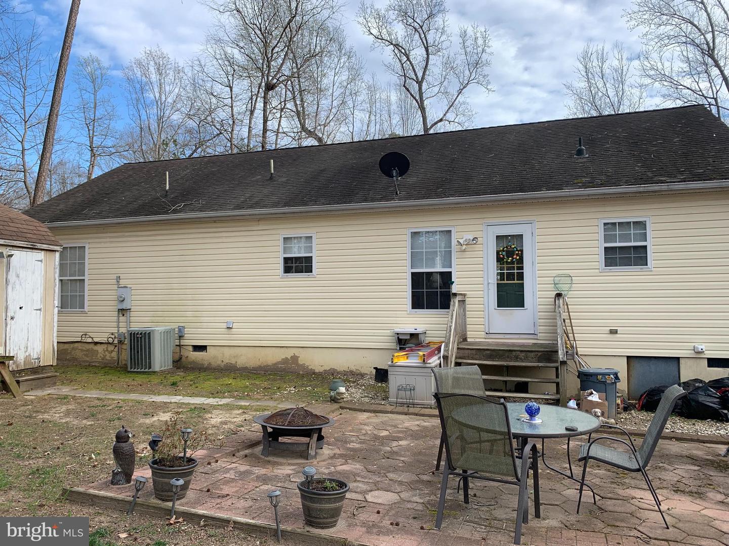 701 Lake Caroline Dr